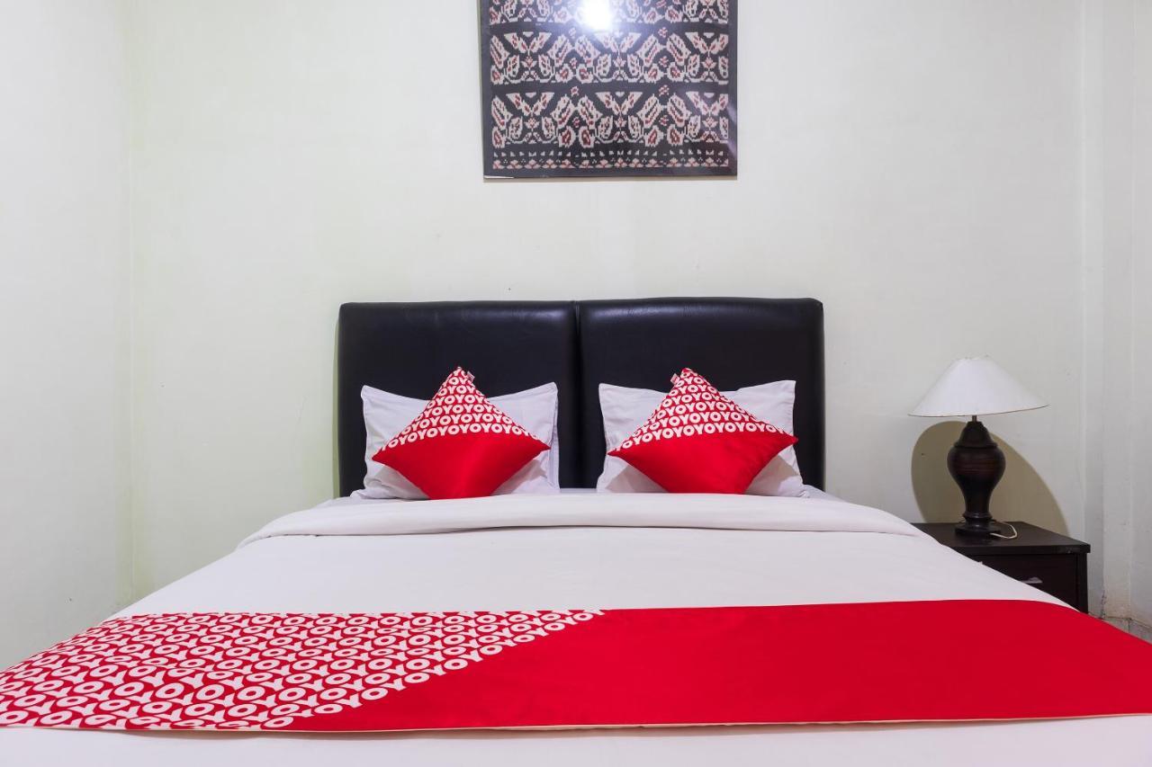 Super Oyo 1682 Greenia Hotel Купанг Екстериор снимка