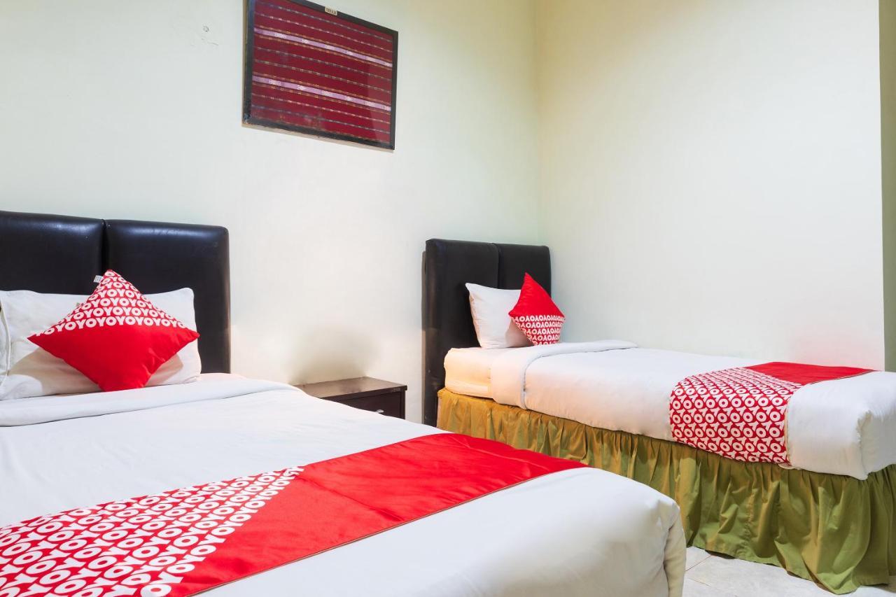 Super Oyo 1682 Greenia Hotel Купанг Екстериор снимка